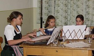 Die drei jungen Musikerinnen