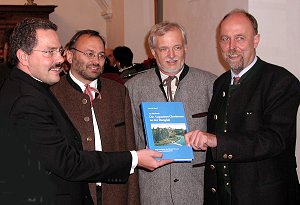 Prior Thx, Leo Whr, Jan Marbach und Brgermeister Pelzer